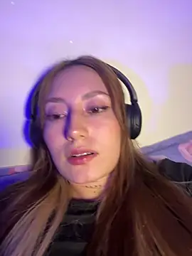 Snapshot of Lis_peach chatting on February 26, 5:29 am Lis peach online show from February 26, 5:29 am