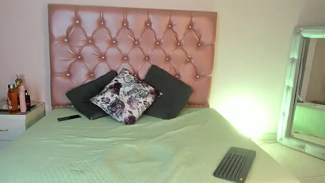 Ashtart 1 online show from April 1, 3:30 am