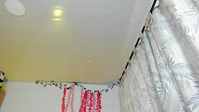 Fernanda hot   online show from May 11, 7:33 pm