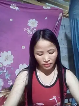 Snapshot of nhynhy11 chatting on February 19, 6:54 am nhynhy11 online show from February 19, 6:54 am