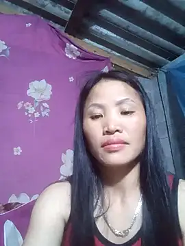 Snapshot of nhynhy11 chatting on February 28, 4:50 pm nhynhy11 online show from February 28, 4:50 pm