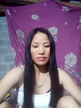 Snapshot of nhynhy11 chatting on March 1, 11:16 pm nhynhy11 online show from March 1, 11:16 pm