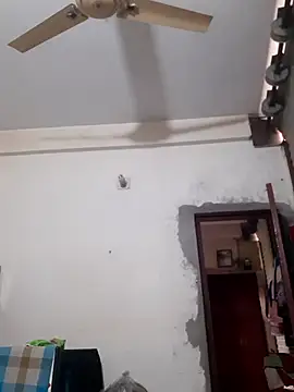 Snapshot of -Neha- chatting on February 11, 5:29 am -Neha- online show from February 11, 5:29 am