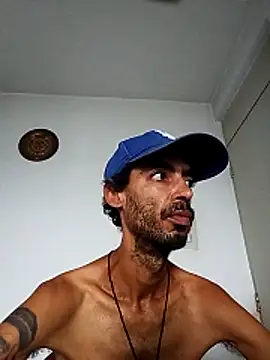 Swicth love online show from April 8, 5:25 pm