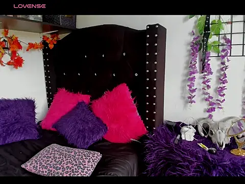 Midory 6 online show from April 17, 7:06 pm