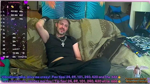 Snapshot of SwatRocShy chatting on February 26, 7:30 am SwatRocShy online show from February 26, 7:30 am