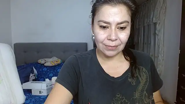 Snapshot of Karo_sexy chatting on October 4, 6:04 am Karo sexy online show from October 4, 6:04 am