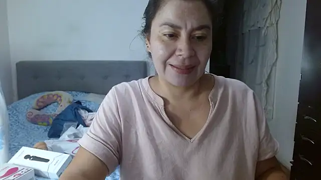 Karo sexy online show from April 12, 3:32 am