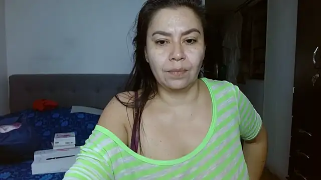 Karo sexy online show from December 4, 10:20 pm