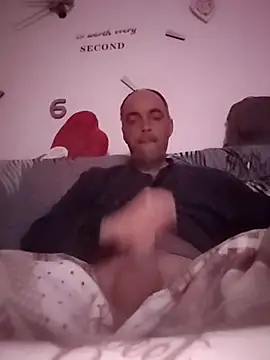 circott online show from February 8, 7:44 pm