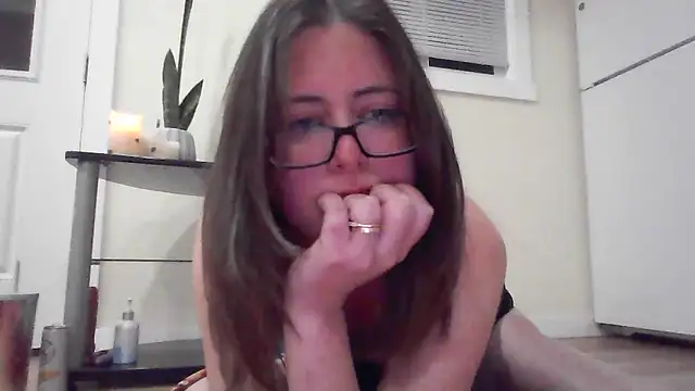 Naomi Blaire online show from February 6, 10:55 am