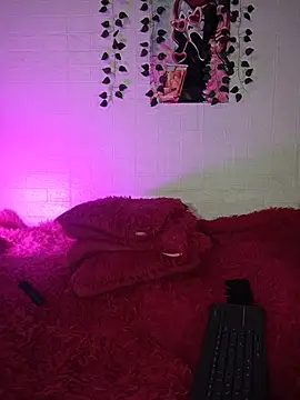 Snapshot of Keyla-moon chatting on June 19, 5:13 am Keyla-moon online show from June 19, 5:13 am