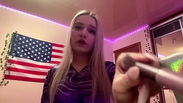 Snapshot of MiaBerlateen chatting on February 26, 6:30 pm MiaBerlateen online show from February 26, 6:30 pm