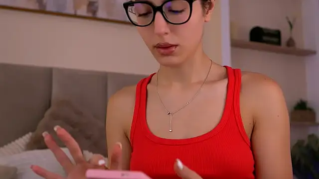 CelestialChloe online show from July 21, 7:10 am