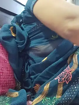 SexybeboX online show from March 23, 5:40 am