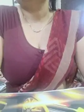 Snapshot of SexybeboX chatting on February 9, 7:12 pm SexybeboX online show from February 9, 7:12 pm