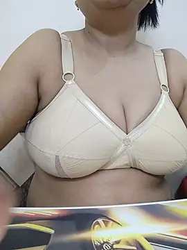 SexybeboX online show from March 7, 5:47 am