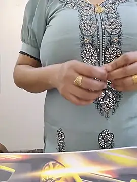 SexybeboX online show from April 5, 6:42 am