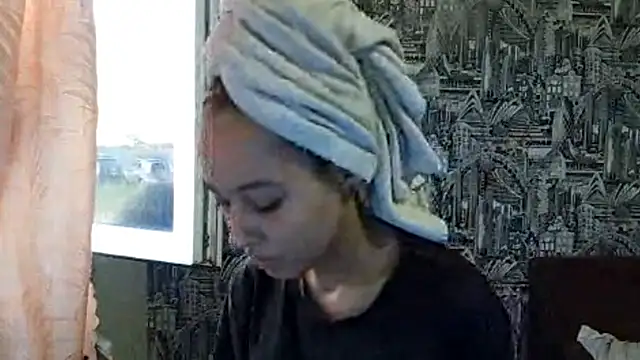 AnnettaBelsito online show from June 1, 3:33 pm