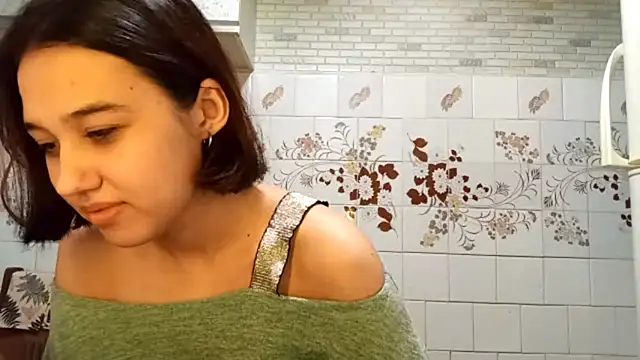 AnnettaBelsito online show from April 26, 1:52 pm