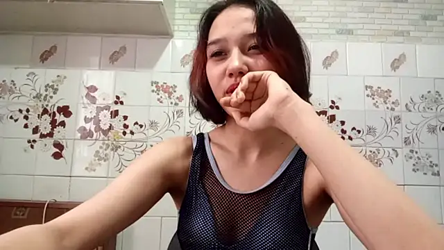 AnnettaBelsito online show from April 19, 8:04 am