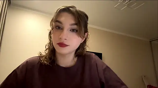 ElliKrovel online show from February 11, 2:06 pm