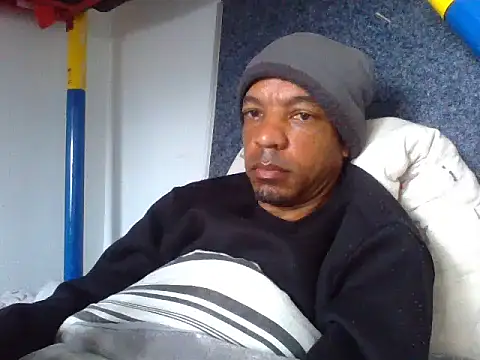 lavelle26 online show from April 21, 7:37 am