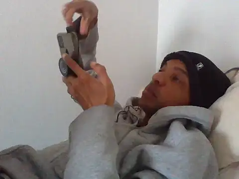 lavelle26 online show from February 16, 8:13 am