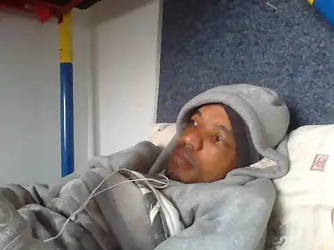 lavelle26 online show from April 24, 6:48 am