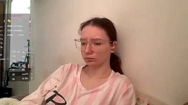 Snapshot of LakendraNoren chatting on February 22, 6:16 am LakendraNoren online show from February 22, 6:16 am