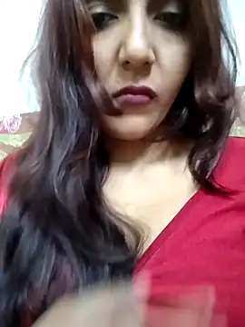 Snapshot of Moody-girl1 chatting on February 16, 7:40 am Moody-girl1 online show from February 16, 7:40 am