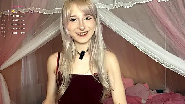 Snapshot of EvaQT chatting on February 26, 7:41 am EvaQT online show from February 26, 7:41 am