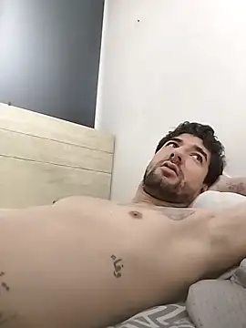 Snapshot of Camilo696903 chatting on February 24, 10:32 pm Camilo696903 online show from February 24, 10:32 pm