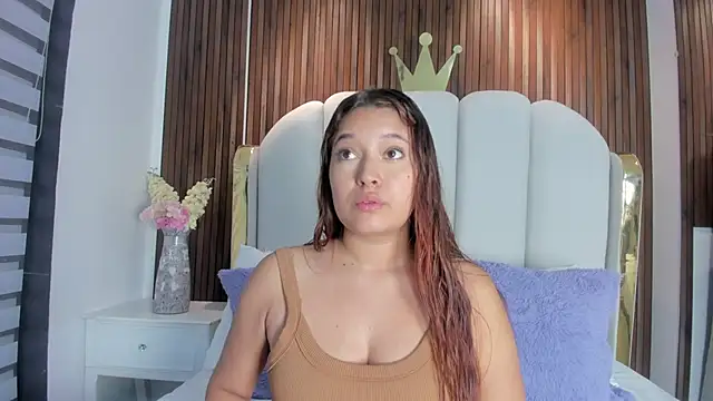 Emily Harpeer online show from April 17, 11:35 am