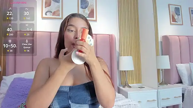 Emily Harpeer online show from March 15, 11:39 am