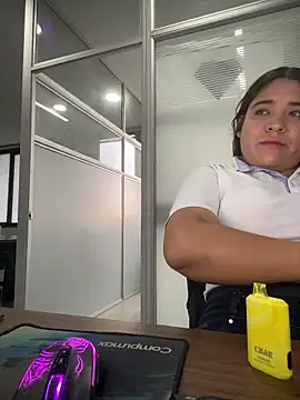 Emily Harpeer online show from March 4, 11:40 am