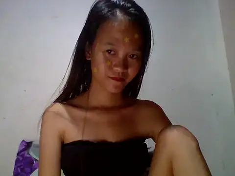 Yourlilpinayy online show from April 9, 11:00 pm