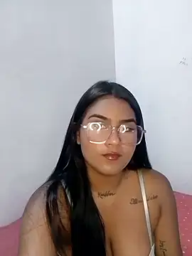 Zoe Renata online show from February 10, 12:15 pm