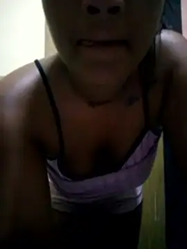 Zoe Renata online show from May 23, 8:46 am
