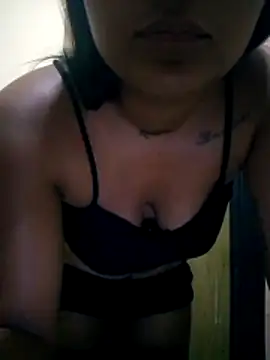 Zoe Renata online show from May 13, 8:10 am