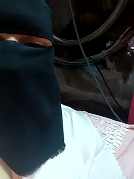 Warda Egy online show from February 20, 10:12 pm