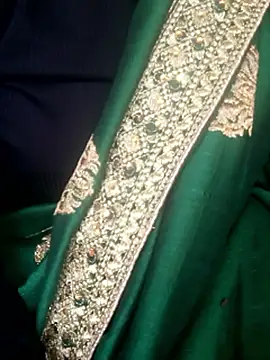 Snapshot of Komal4050 chatting on June 15, 2:23 am Komal4050 online show from June 15, 2:23 am