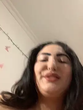 Amber Sinn online show from February 7, 4:59 pm