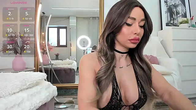 ElinaMoon  online show from February 22, 7:22 am