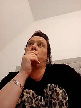 louisa36 online show from March 31, 7:16 pm