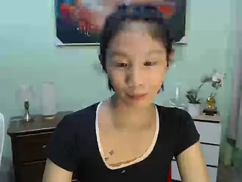 Snapshot of littlemikay chatting on July 15, 12:23 pm littlemikay online show from July 15, 12:23 pm