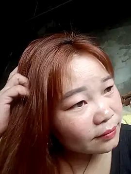 Miesi-c2clove online show from March 1, 9:42 am