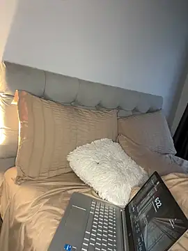 RachelWeisz  online show from February 22, 11:23 am