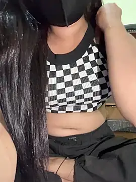 Cutedesigirl online show from February 27, 5:13 pm