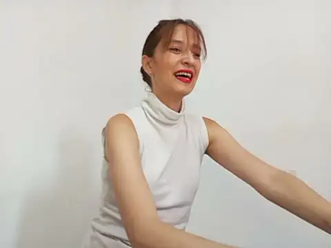 Aurabloom 1 online show from February 8, 7:33 pm